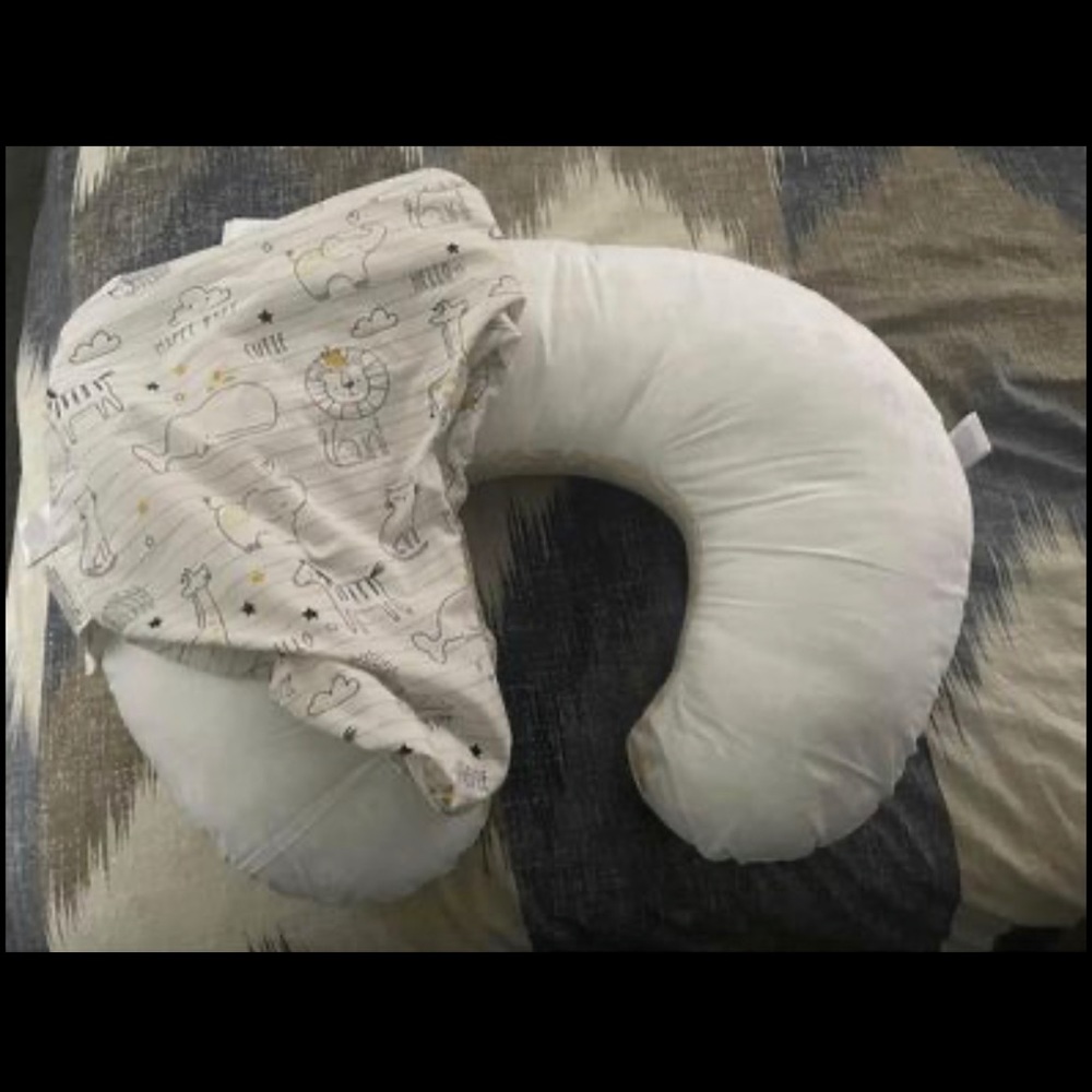 Boppy pillow.